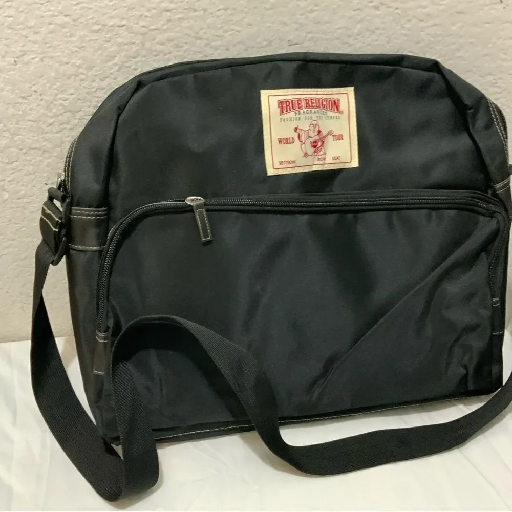 New TRUE RELIGION Black Duffel Travel Bag Weekend Carry Tote Gym Bag